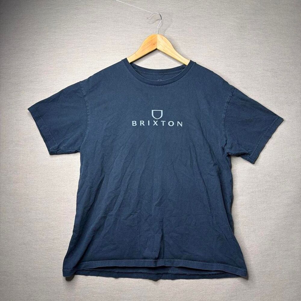 Brixton Men's Navy and Blue T-shirt